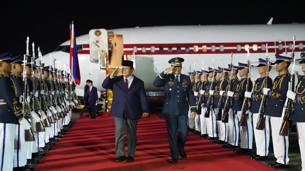 Kunjungan Kerja Prabowo Subianto ke Sulawesi Selatan: Fokus Penguatan Pertahanan dan Pembangunan Infrastruktur